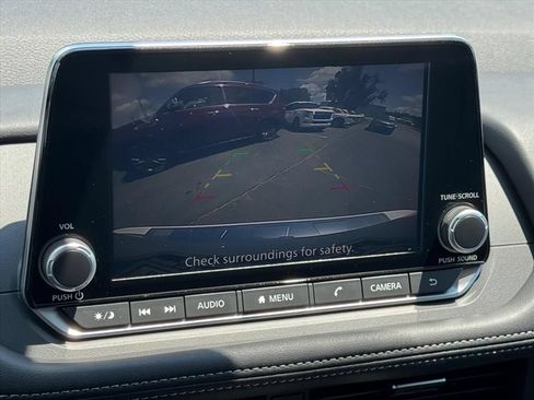 Certified 2026 Nissan Rogue SV FWD image 25