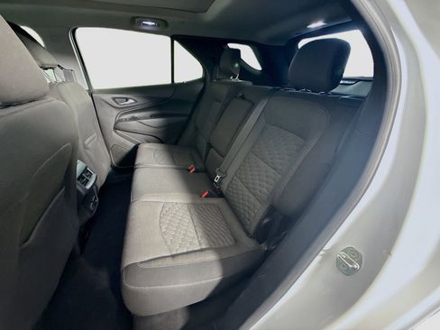 Used 2018 Chevrolet Equinox LT w/ Sun & Infotainment Package image 25