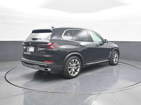 Used 2025 BMW X5 xDrive50e AWD/4WD image 8