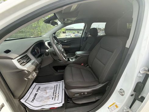 Used 2022 GMC Acadia SLE w/ Driver Convenience Package image 11