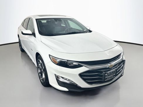 Used 2023 Chevrolet Malibu LT FWD image 1