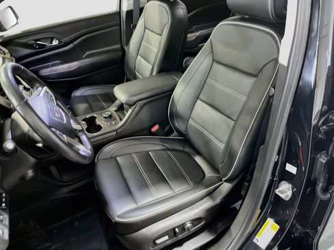 Used 2021 GMC Acadia Denali w/ Denali Ultimate Package AWD/4WD image 22