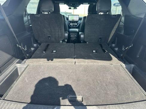 Used 2025 Ford Explorer ST-Line image 6