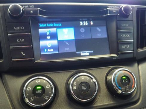 Certified 2018 Toyota RAV4 LE w/ All Weather Liner Package FWD image 15