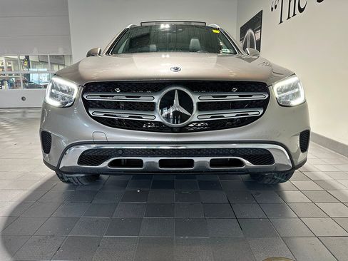 Used 2020 Mercedes-Benz GLC 300 4MATIC image 2