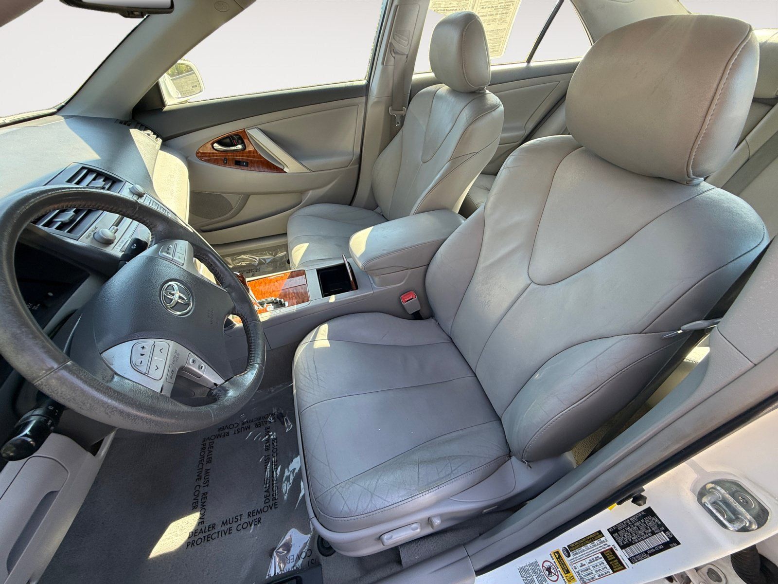 Used 2011 Toyota Camry XLE w/ XLE Extra-Value Pkg #2 FWD image 10