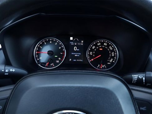 Certified 2021 Toyota RAV4 XLE image 30