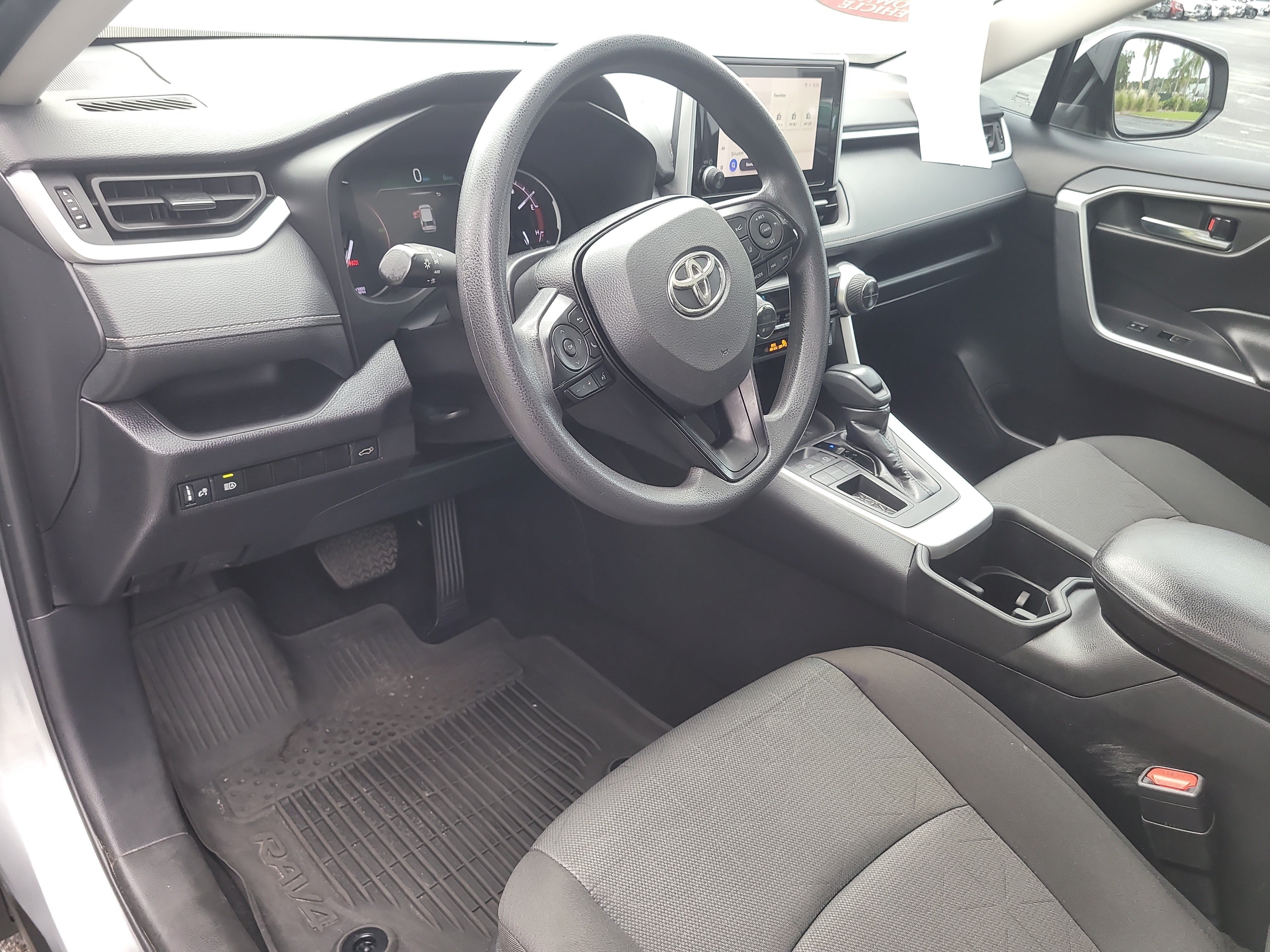 Certified 2025 Toyota RAV4 XLE w/ Convenience Package FWD image 20