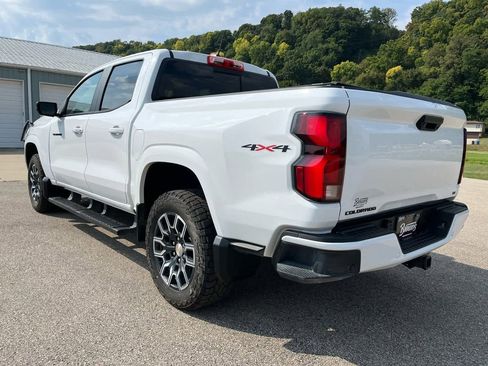 Used 2024 Chevrolet Colorado LT w/ LT Convenience Package III image 8