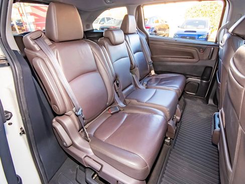 Used 2019 Honda Odyssey Elite image 45