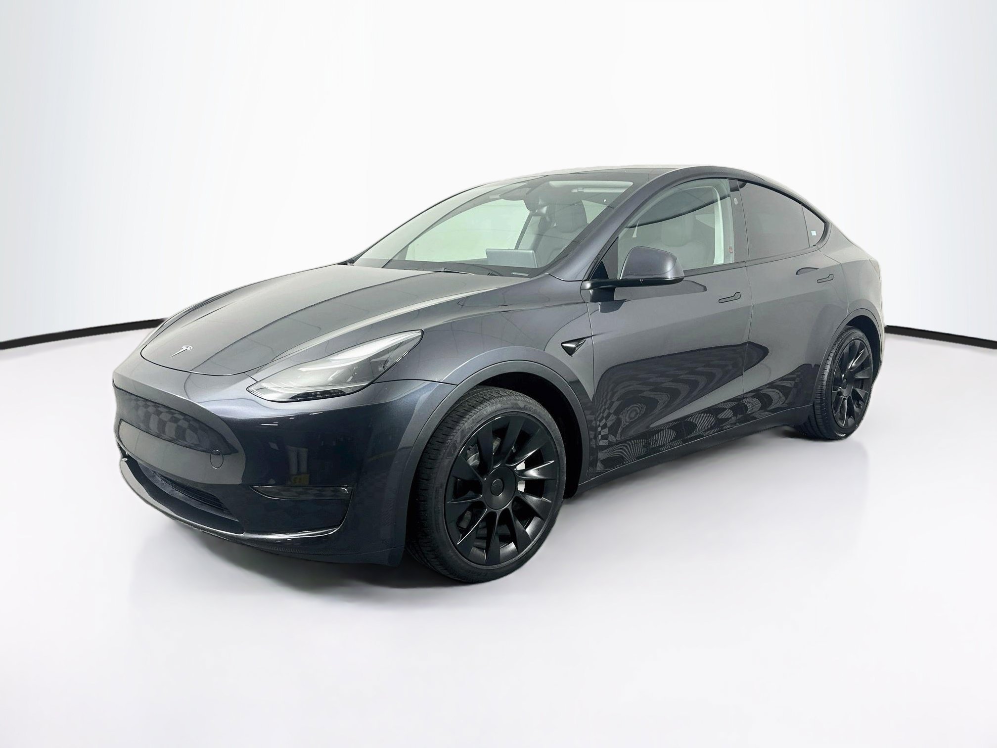 Used 2024 Tesla Model Y Long Range AWD/4WD image 3