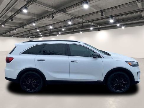 Used 2020 Kia Sorento S image 8
