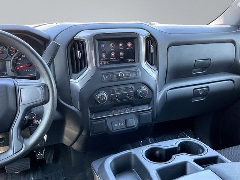 Used 2022 Chevrolet Silverado 2500 Custom AWD/4WD image 6
