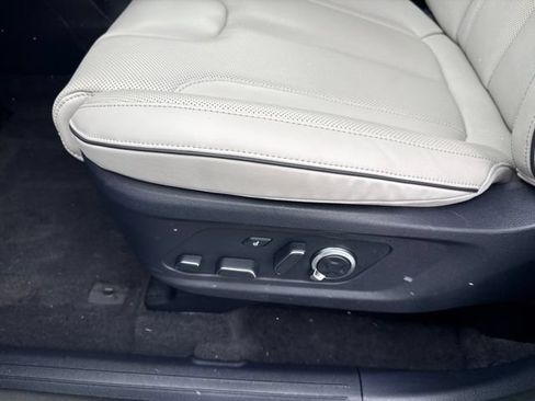 Used 2025 Hyundai Palisade Calligraphy AWD/4WD image 12