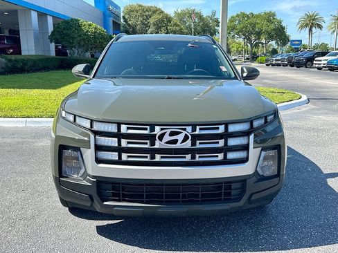 Used 2025 Hyundai Santa Cruz SEL FWD image 2