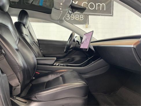 Used 2018 Tesla Model 3 Long Range image 14
