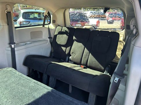 Used 2014 Dodge Grand Caravan American Value Package w/ UConnect Hands-Free Group image 16