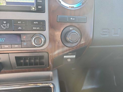 Used 2011 Ford F250 Lariat w/ Lariat Interior Pkg AWD/4WD image 31