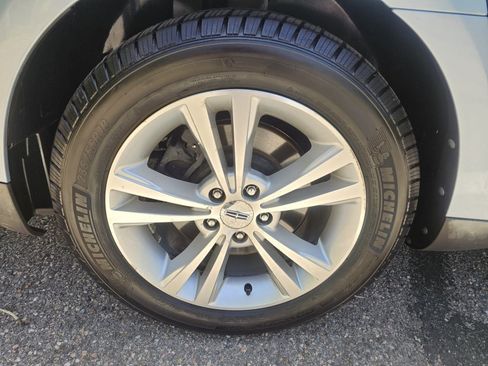 Used 2009 Lincoln MKS AWD image 40