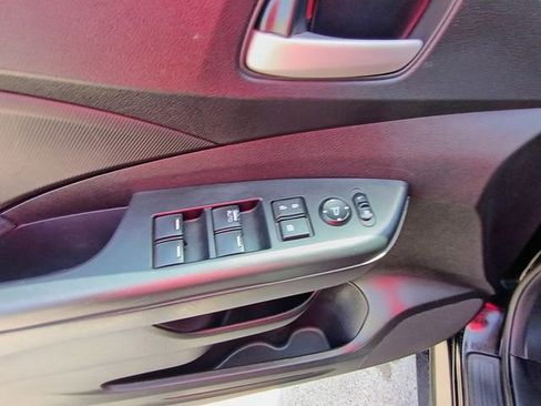 Used 2016 Honda CR-V LX image 25