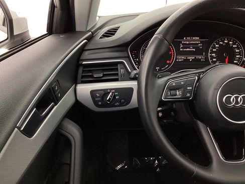 Used 2017 Audi A4 2.0T Premium image 31