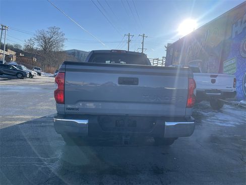 Used 2018 Toyota Tundra SR5 image 4