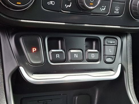 Used 2020 GMC Terrain SLT w/ Preferred Package FWD image 22