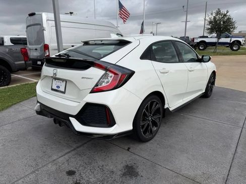 Used 2019 Honda Civic Sport image 6