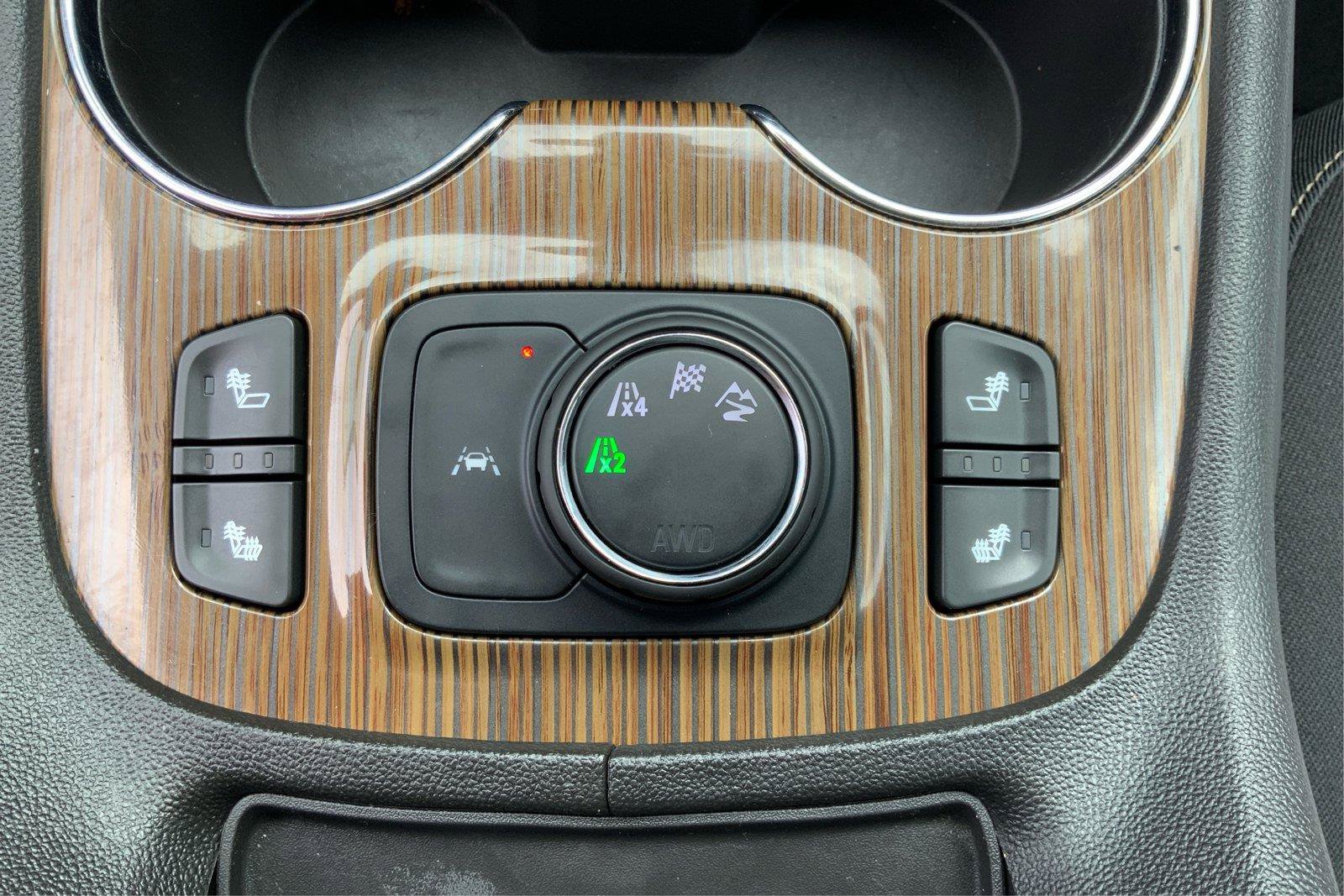 Used 2022 GMC Acadia SLE w/ Elevation Edition AWD/4WD image 36