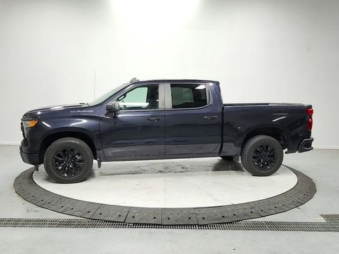 Used 2022 Chevrolet Silverado 1500 Custom image 4