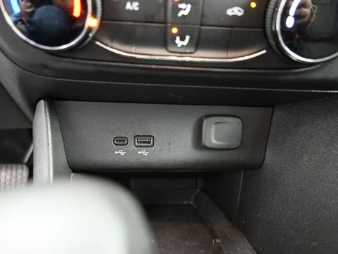 Used 2025 Buick Encore GX Preferred AWD/4WD image 26