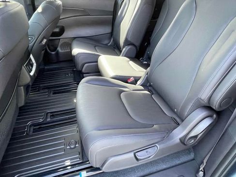 New 2026 Kia Carnival SX w/ SX Dark Edition Package image 19