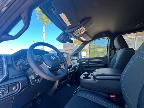 Used 2025 RAM 2500 Big Horn image 17