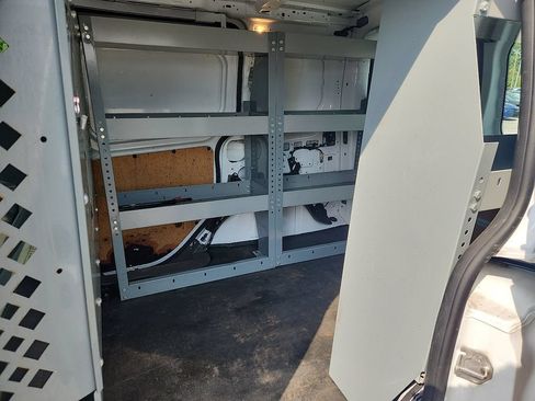 Used 2019 Ford Transit Connect XLT FWD image 10