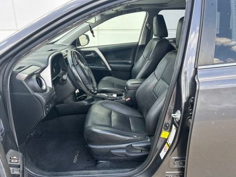 Used 2017 Toyota RAV4 XLE FWD image 19