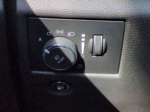 Used 2018 Jeep Grand Cherokee Altitude image 17