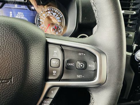 Used 2025 RAM 1500 Big Horn AWD/4WD image 14
