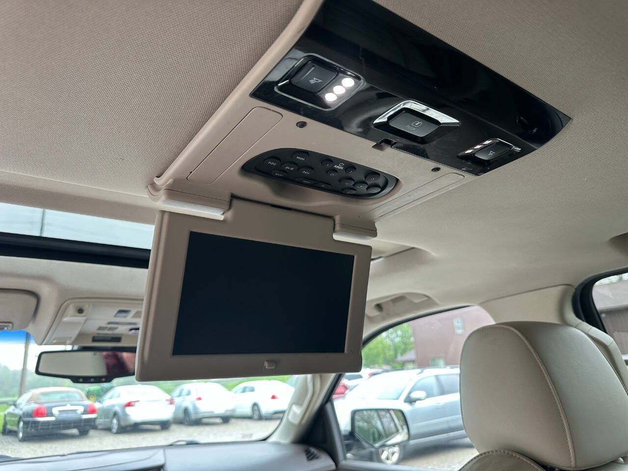 Used 2015 Cadillac Escalade ESV Luxury AWD/4WD image 15