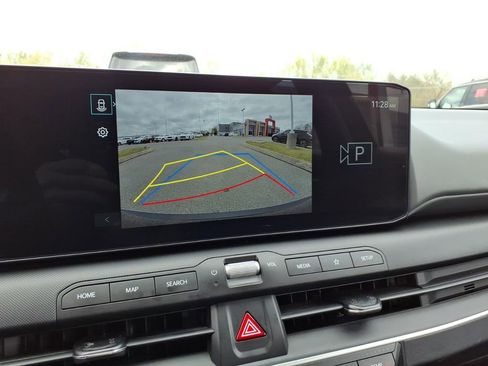 Used 2025 Kia K4 FWD image 14