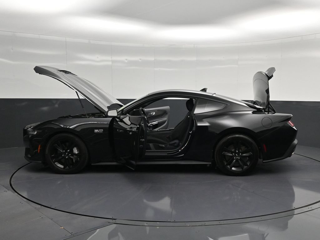 Used 2024 Ford Mustang GT RWD image 36