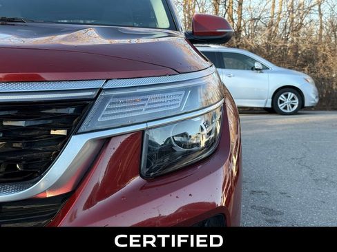 Certified 2023 Kia Seltos S w/ Navigation Package image 4