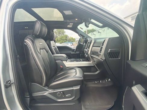 Used 2021 Ford F350 Platinum w/ Tremor Off-Road Package AWD/4WD image 28