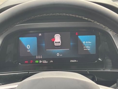 Used 2025 Volkswagen Atlas Cross Sport SE image 36