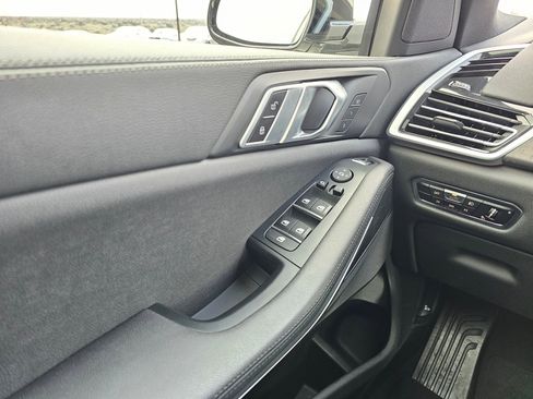 Certified 2022 BMW X5 xDrive40i w/ Parking Assistance Package image 29