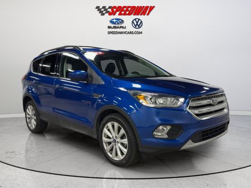 Used 2019 Ford Escape SEL FWD image 2