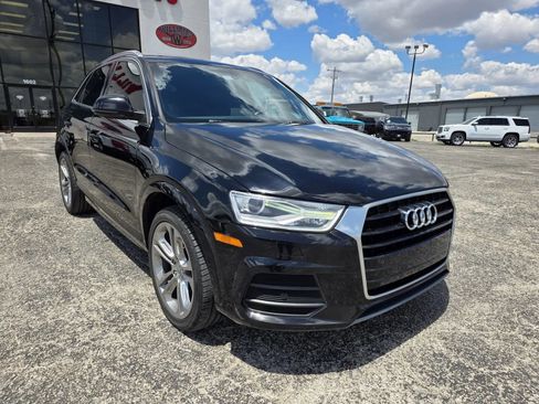 Used 2017 Audi Q3 2.0T Premium Plus w/ Premium Plus Package FWD image 1