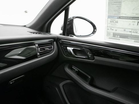 New 2026 Porsche Macan AWD/4WD image 30