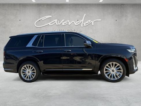 Certified 2022 Cadillac Escalade Premium Luxury w/ Performance Package AWD/4WD image 18