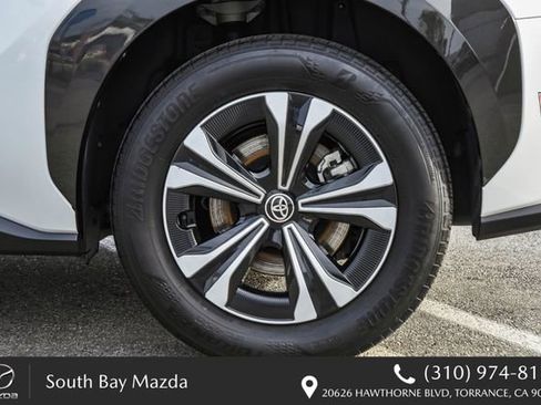 Used 2023 Toyota bZ4X XLE w/ Weather Package image 10