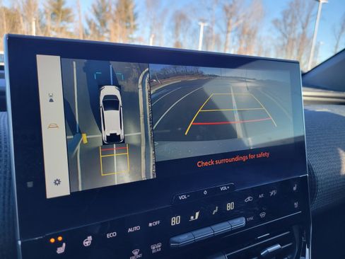 Certified 2023 Subaru Solterra AWD image 23